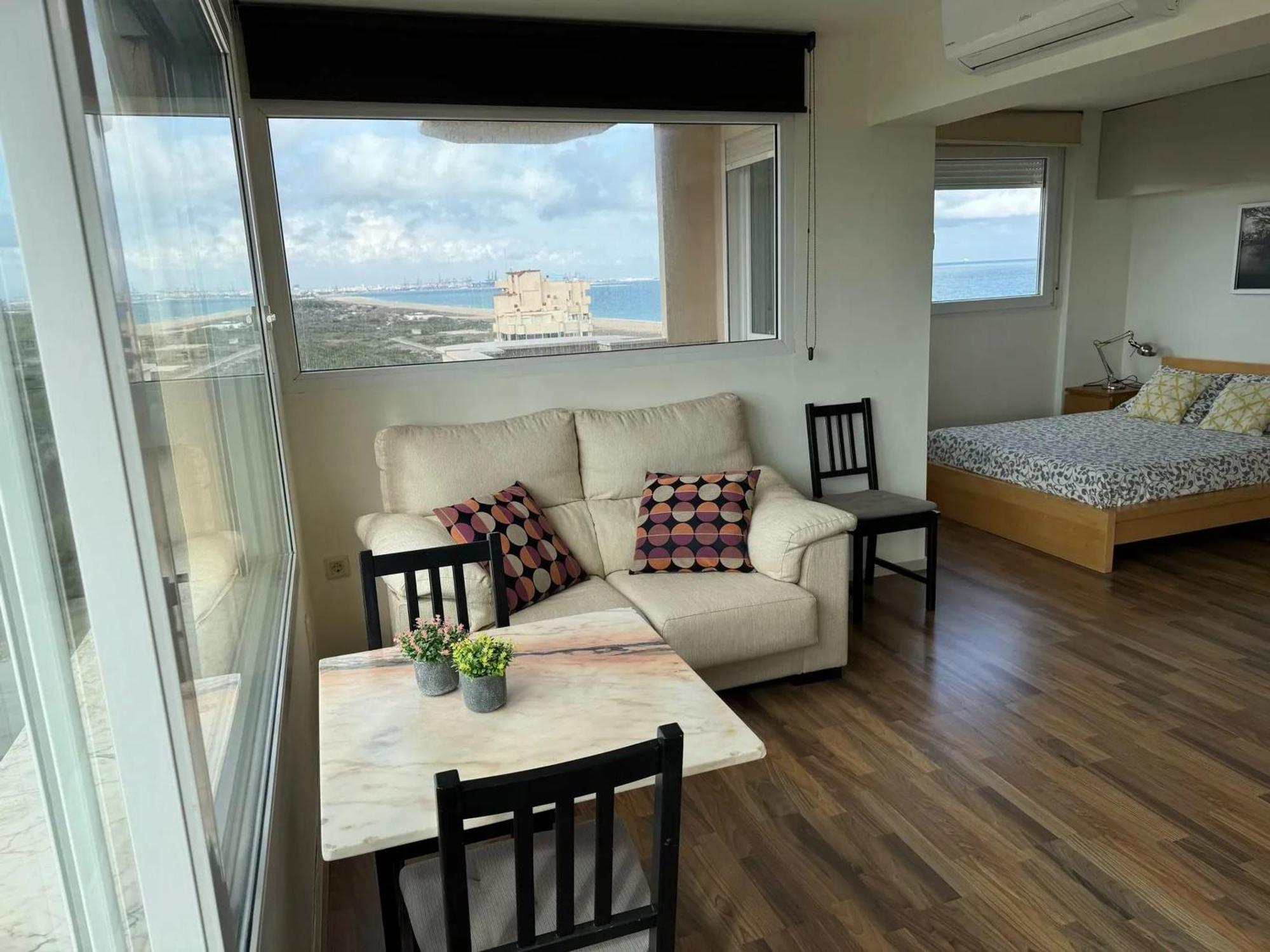 Spacious Apartment In Valencia With Sea View - 160 Sqm Valência Exterior foto